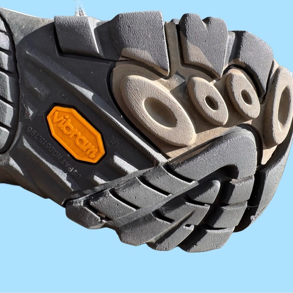 Merrell S’more Hiking Shoe w/ Vibram Soles Size 8 - Picture 9 of 11